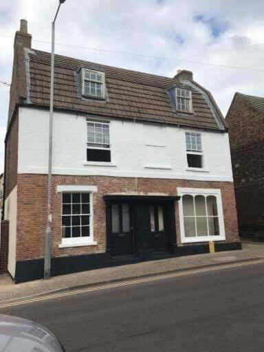 The Beehive, Ground Floor Apartment In Norfolk, No Shared Amenities Downham Market Buitenkant foto