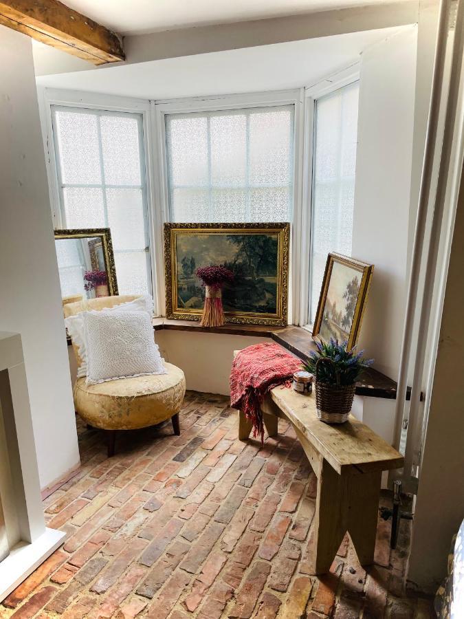 The Beehive, Ground Floor Apartment In Norfolk, No Shared Amenities Downham Market Buitenkant foto