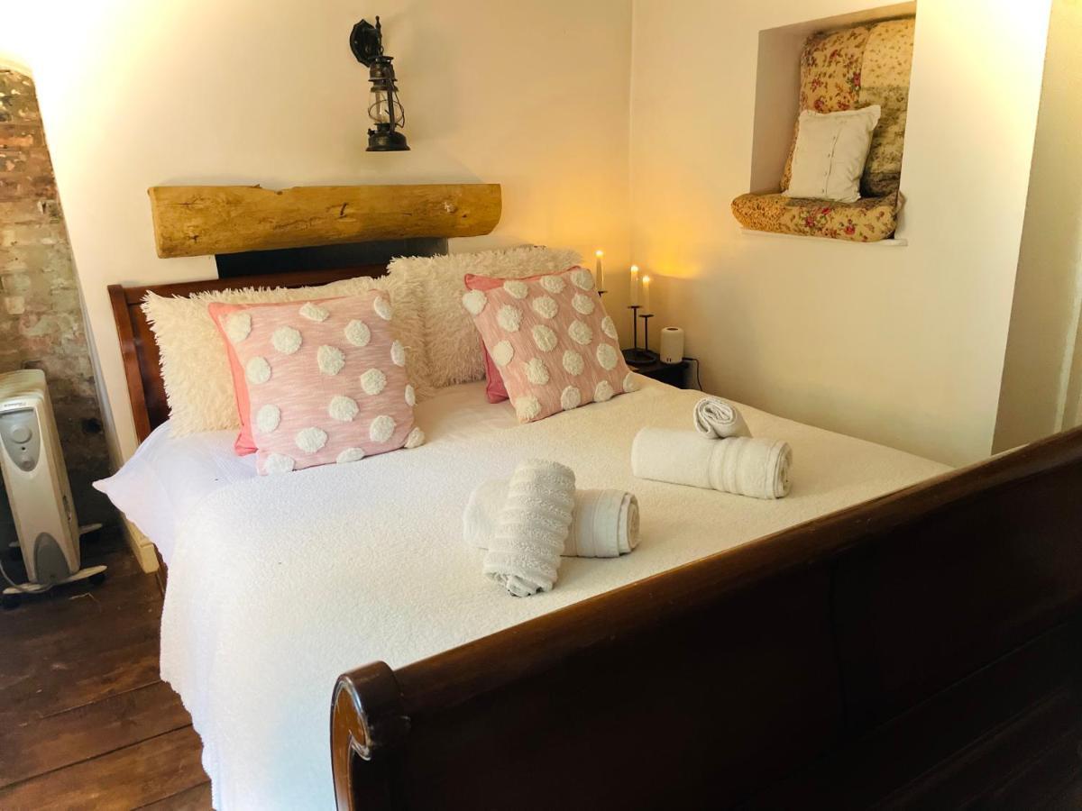 The Beehive, Ground Floor Apartment In Norfolk, No Shared Amenities Downham Market Buitenkant foto