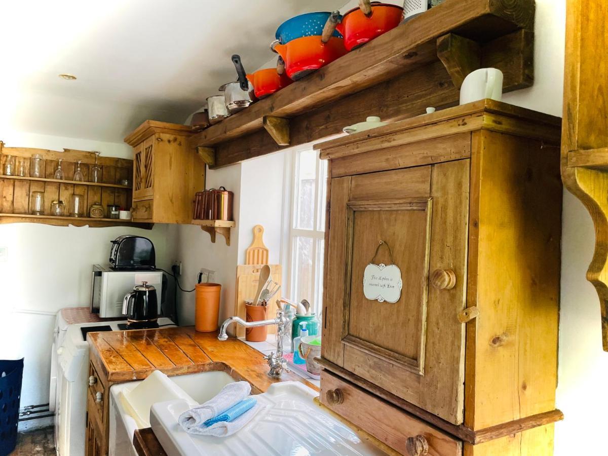 The Beehive, Ground Floor Apartment In Norfolk, No Shared Amenities Downham Market Buitenkant foto