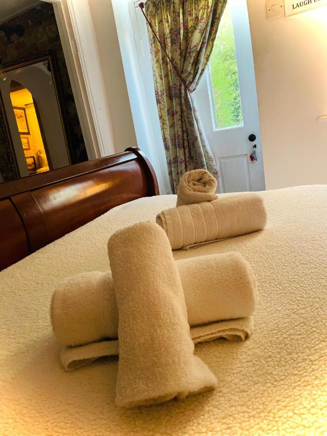 The Beehive, Ground Floor Apartment In Norfolk, No Shared Amenities Downham Market Buitenkant foto