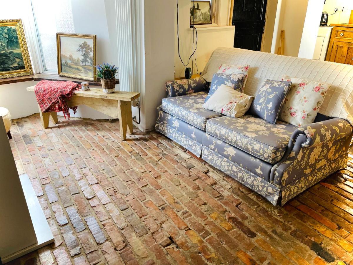 The Beehive, Ground Floor Apartment In Norfolk, No Shared Amenities Downham Market Buitenkant foto